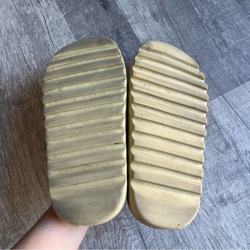 Adidas Yezzy Beige Slide Sandals Size 10